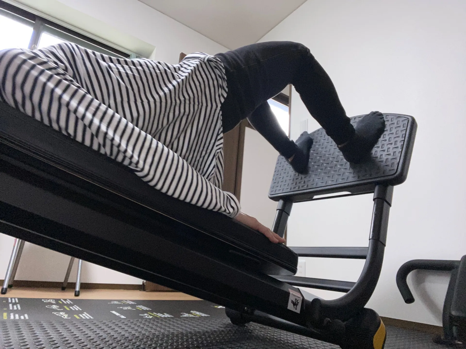 女性整体師と体幹トレーニング